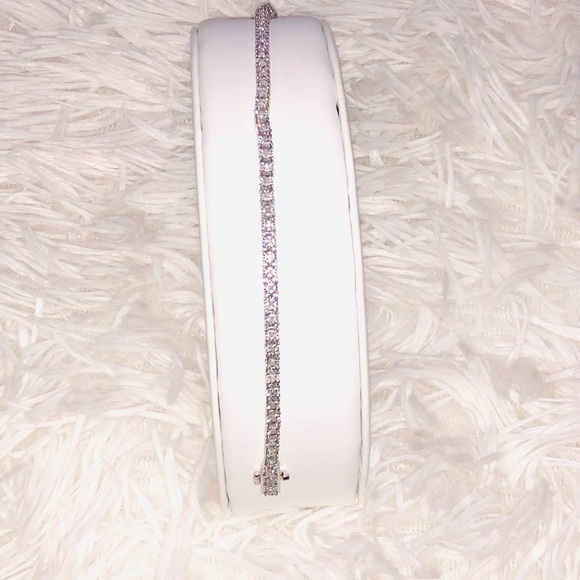 Real diamond tennis bracelet 1/2 ct Si Diamond Free appraisal, posh authenticate - Picture 8 of 8